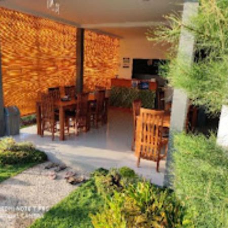 Singgahan Bungalow By Ecommerceloka Toyapakeh Екстер'єр фото