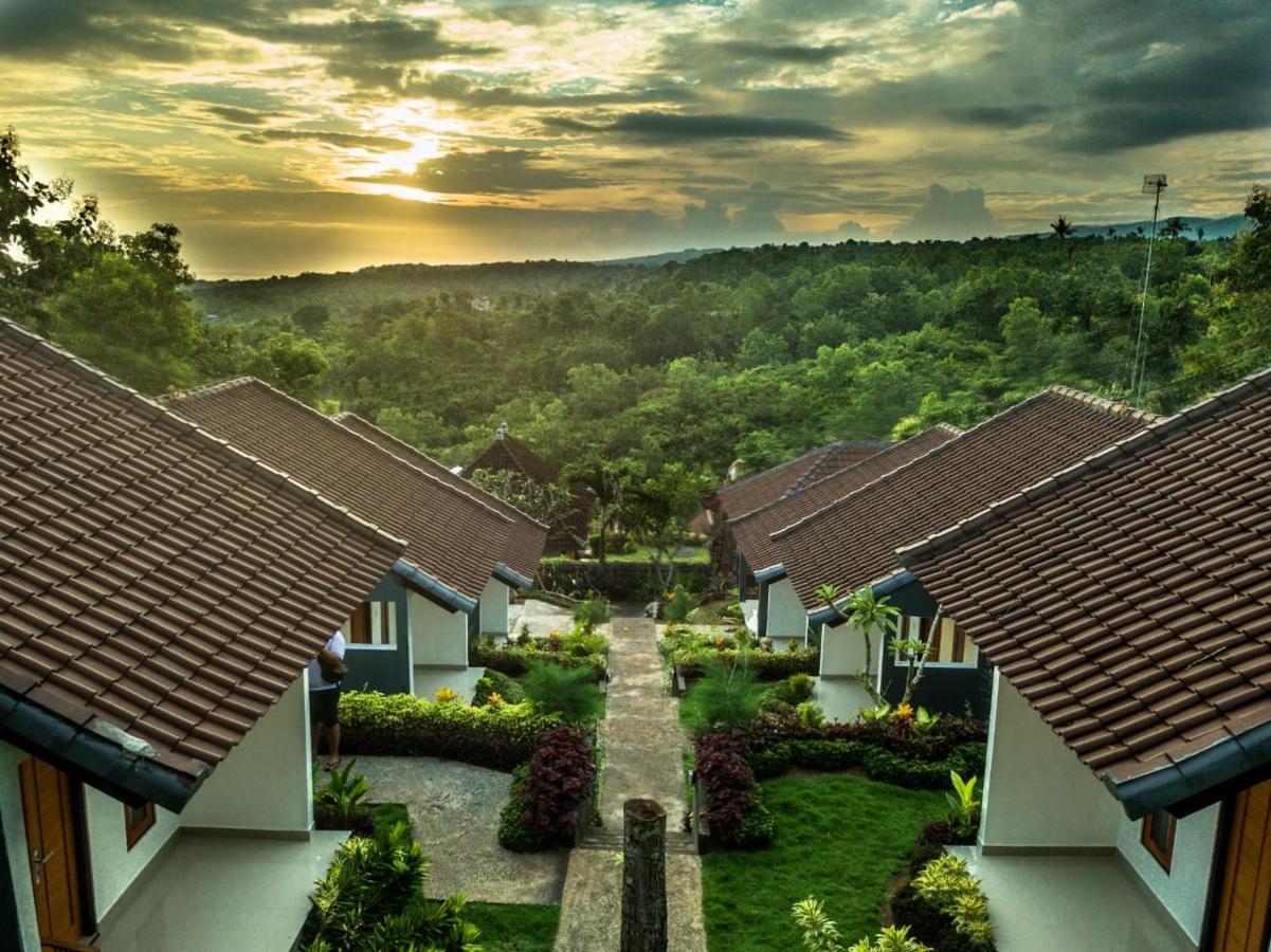 Singgahan Bungalow By Ecommerceloka Toyapakeh Екстер'єр фото