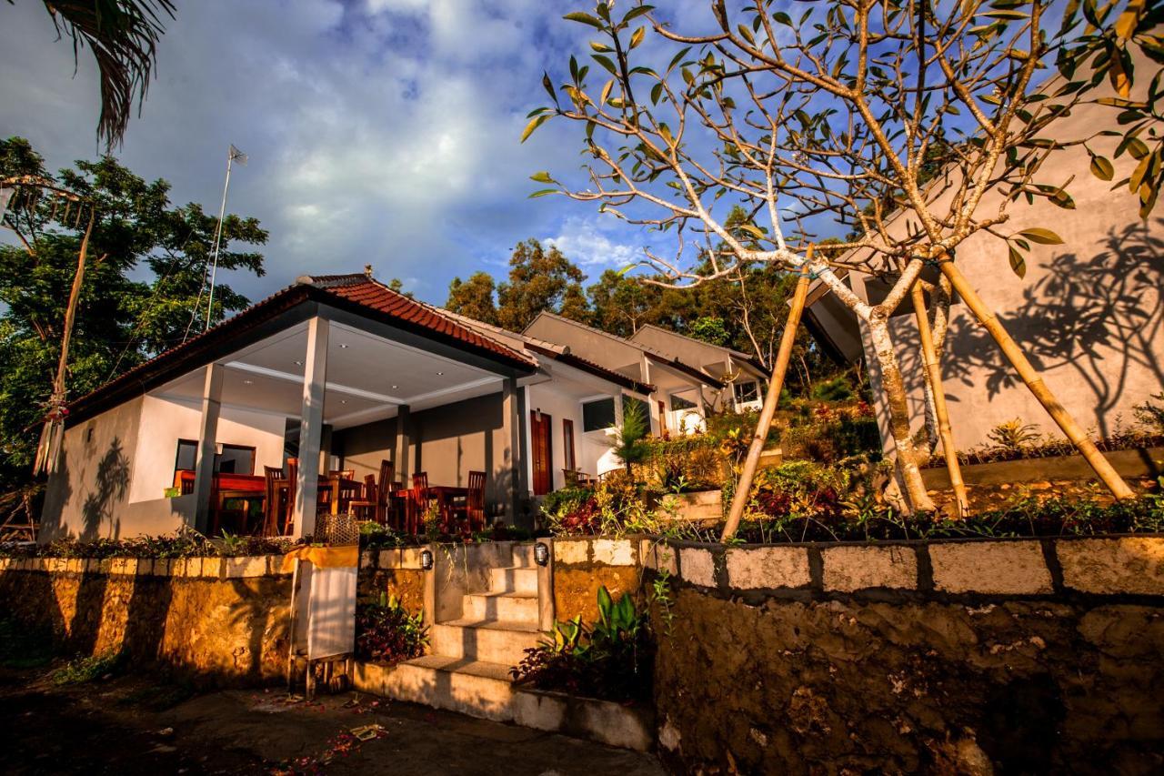 Singgahan Bungalow By Ecommerceloka Toyapakeh Екстер'єр фото