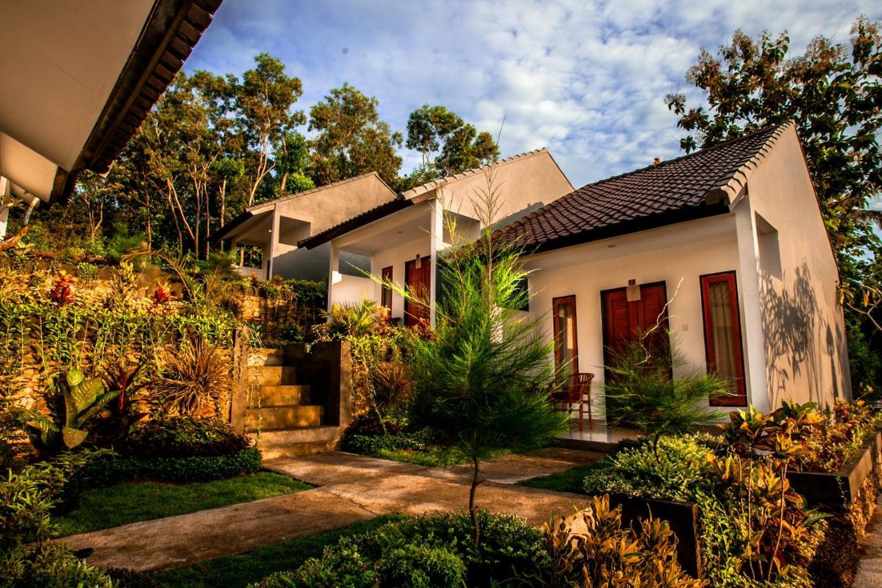 Singgahan Bungalow By Ecommerceloka Toyapakeh Екстер'єр фото
